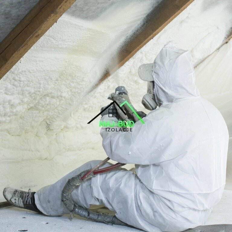 Ocieplanie pianą PUR Szczecin - izolacja termiczna poddaszy, dachów i fundamentów | MAJ-BUD